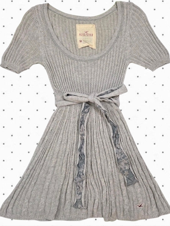 Hollister Tops - Hollister vintage babydoll knit dress/top with original tie